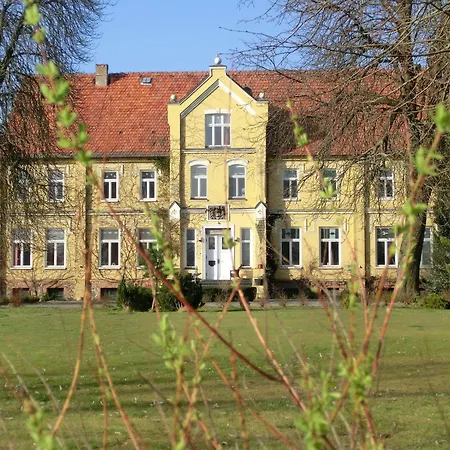 Ferienwohnung 3, Dorfstrasse 5C * Neu Gaarz