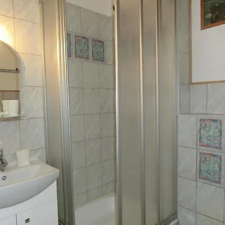 Ferienwohnung 3, Dorfstrasse 5C