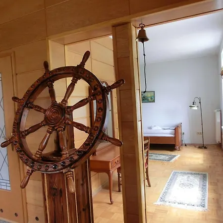 Lejlighed Ferienwohnung 3, Dorfstrasse 5C Neu Gaarz