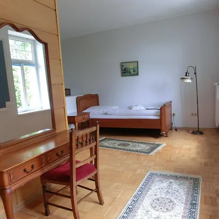 Ferienwohnung 3, Dorfstrasse 5C * Neu Gaarz